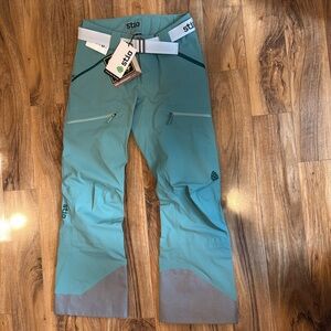 Women's Credential Pant - Dusted Agave - Size Small NWT